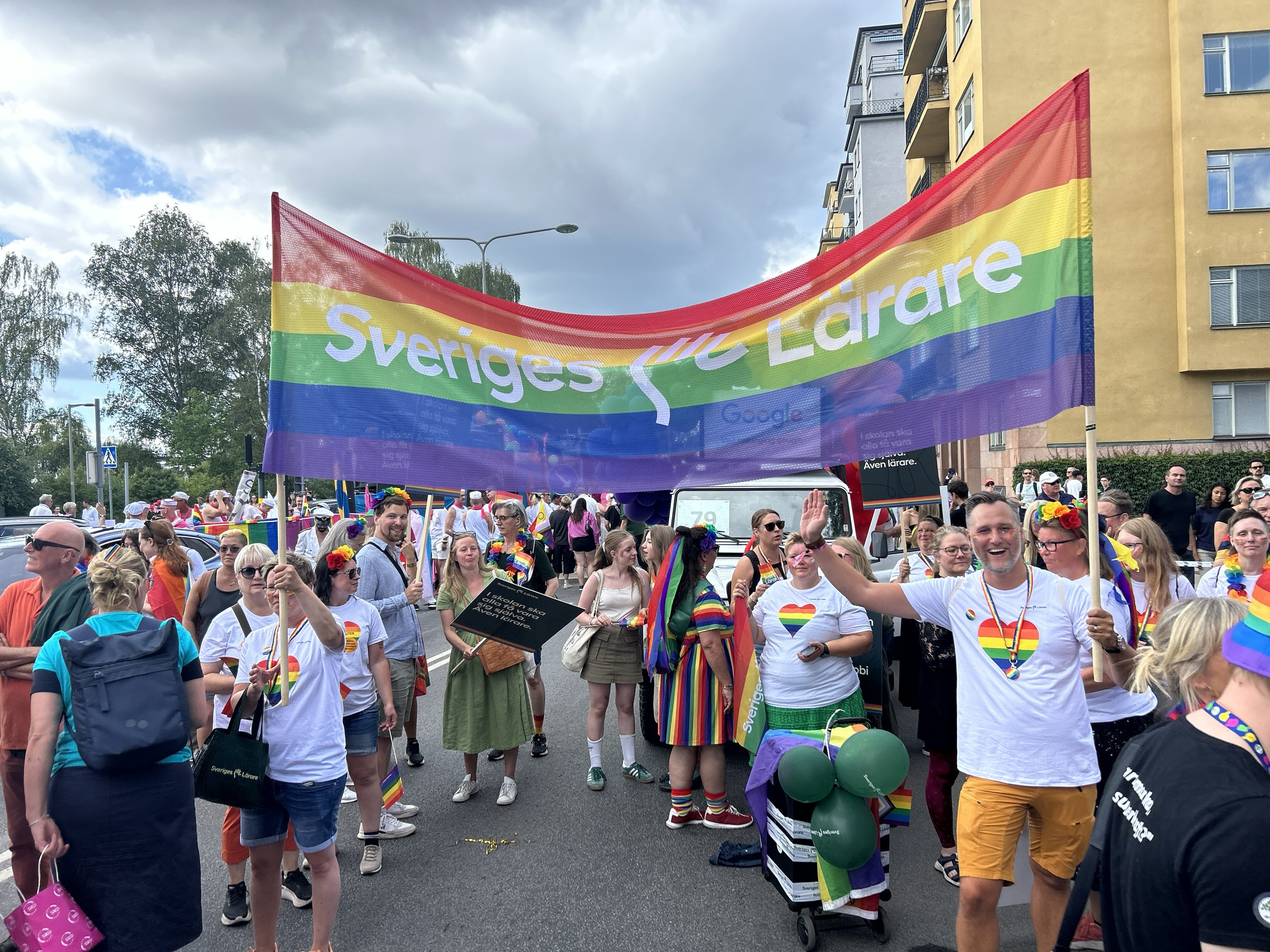 Sveriges Lärare i prideparaden 2024.